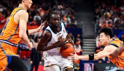 九游APP-52分惨败后再狂输58分！CBA最惨球队诞生：两大外援罢工不打了？|四川队|新疆队|惨败记录|CBA联赛|新疆男篮_新浪体育_新浪新闻